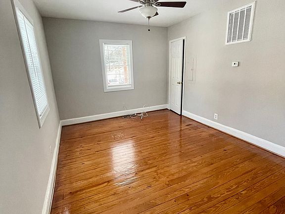 3rd image of 99 Alexandria Pike