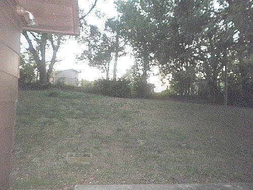 2nd image of 1611 Woodbriar Ave