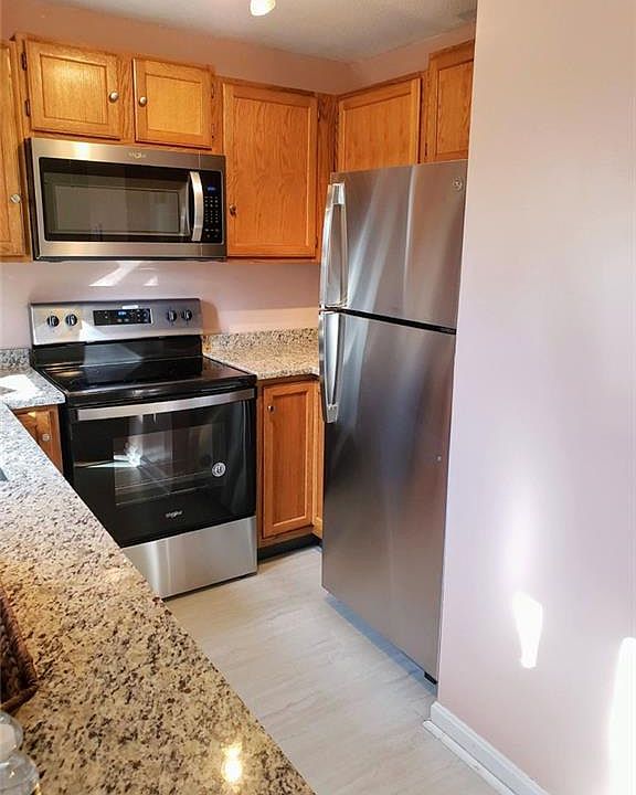 Washington Village 11 Mashie Cir Coventry RI Zillow