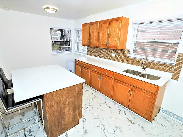 14434 Avalon Ave — Photo 16