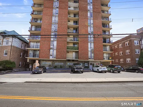 87 Glenbrook Rd #3B Photo 1