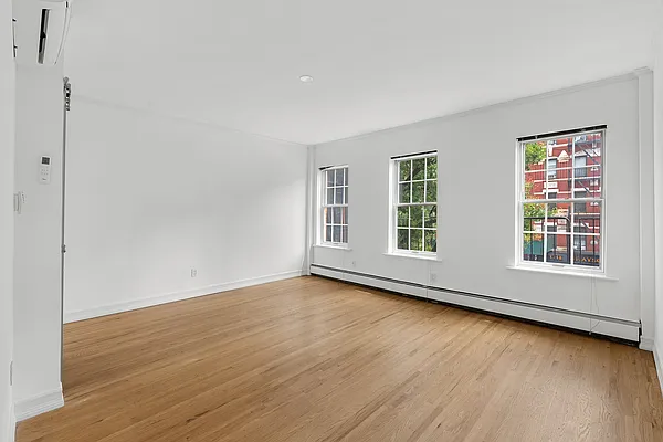 Rented by REAL New York | media 13