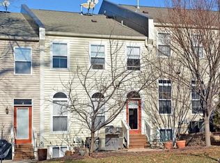 417 S Geyer Rd UNIT 3, Saint Louis, MO 63122