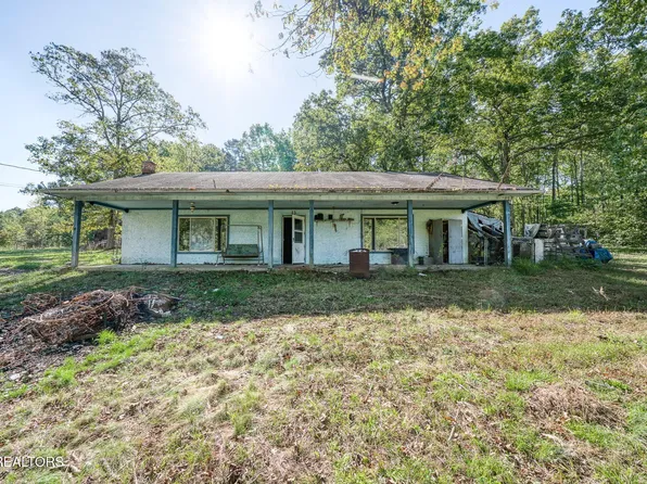 1602 Hollis Poore Rd, Jamestown, TN 38556