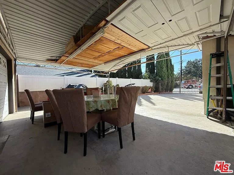 4306 Pennsylvania Ave — Photo 17