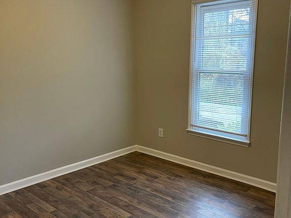 4th image of 1607 Vance St