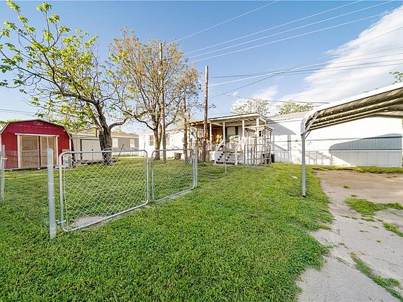2nd image of 1010 E Crest Dr Trlr 04