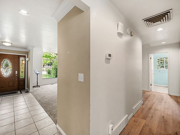 5th image of 11831 S Hidden Valley Club Dr