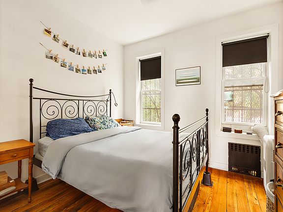 4th image of 815A Willoughby Ave #2