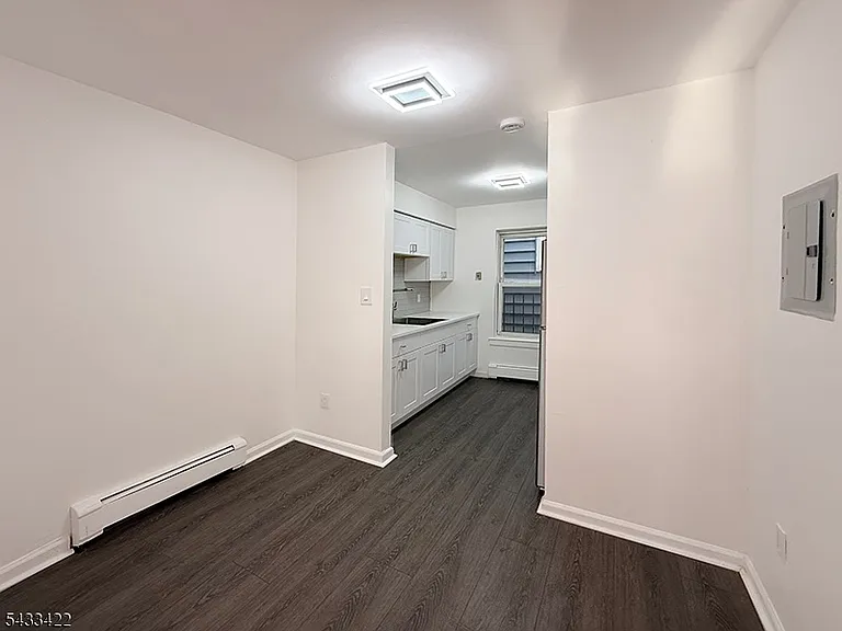 19 Van Rensselear St #4 — Photo 3
