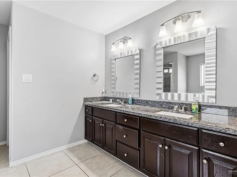 708 Dalobo Blvd — Photo 15