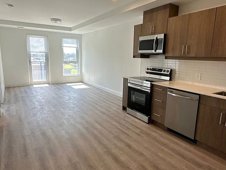 1333 Weber St E #306 — Photo 22