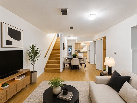 5th image of 2055 Fitzwater St #2F