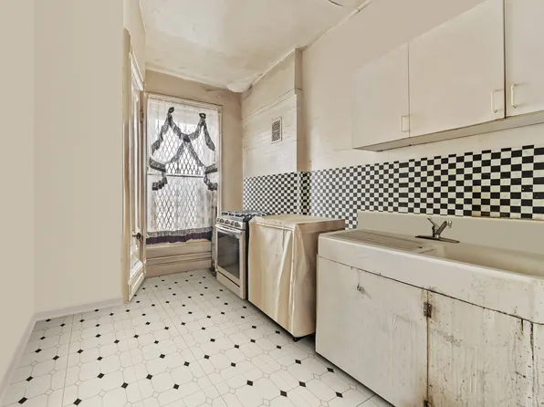 245 Prospect Place image 6 of 23