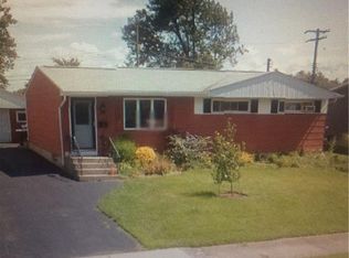 39 Susan Dr, Depew, NY 14043