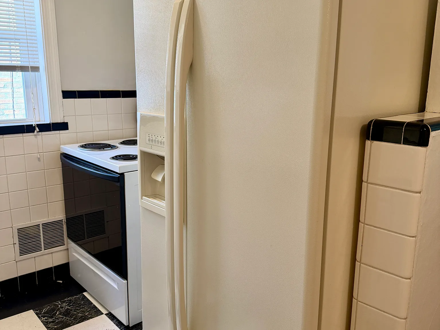 1 bed, 800 sqft, $950 — Photo 4