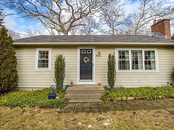 2nd image of 38 Glen Ave