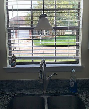 3rd image of 1600 Marseille Dr APT 1