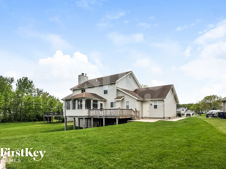 338 Forest Grove Ct — Photo 14