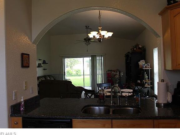 5th image of 1402 SE 23rd Ter