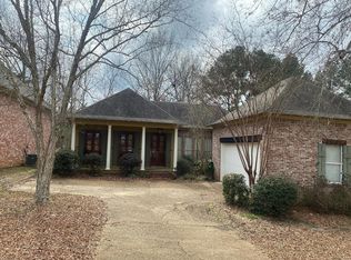 138 Apple Blossom Dr, Brandon, MS 39047