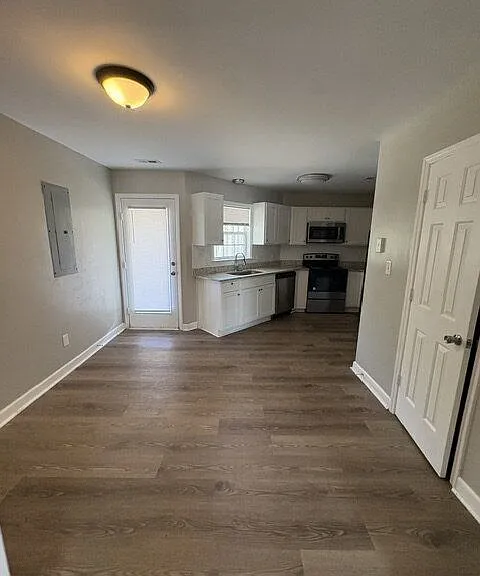 2502 Bluff View Ct #A — Photo 3