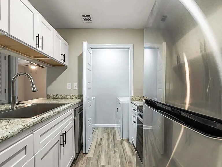 Azure Cove Apartment Homes — Photo 49