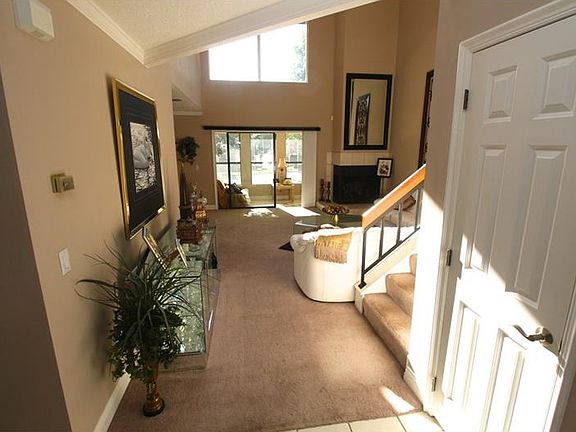 3rd image of 553 Darby Way