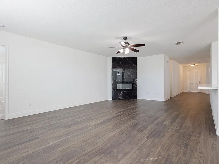 3901 Kathryn Way — Photo 9