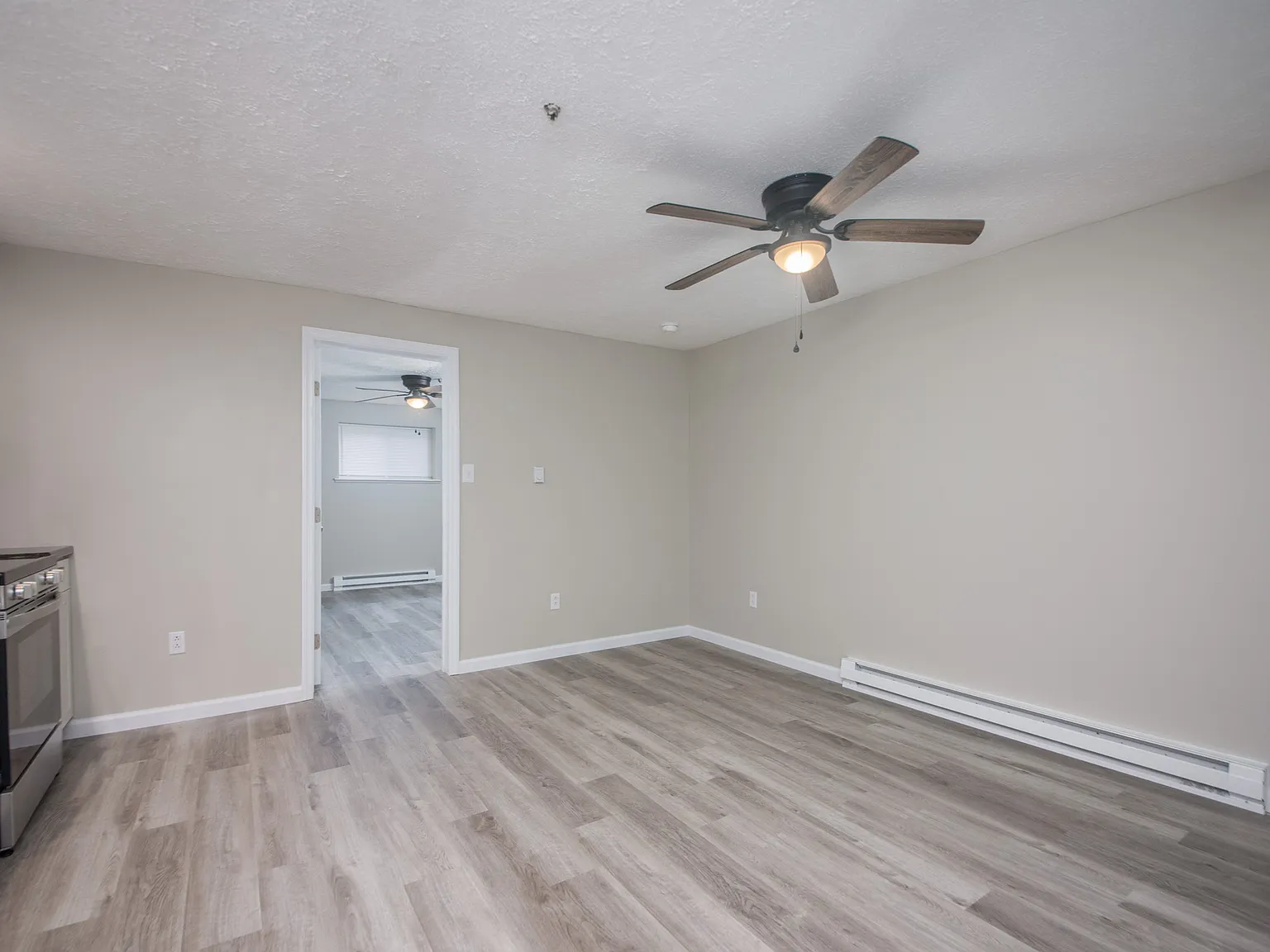 1064 Willowdale Rd — Photo 3