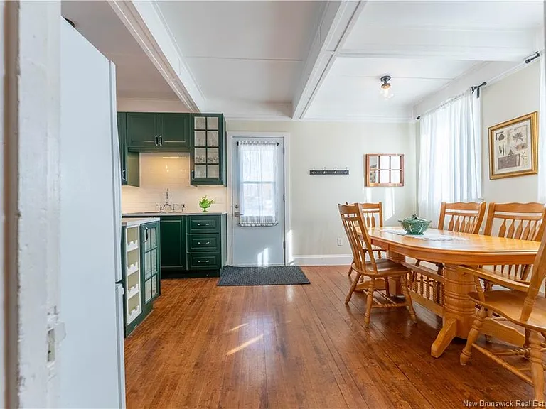 46 Reed Ave — Photo 23