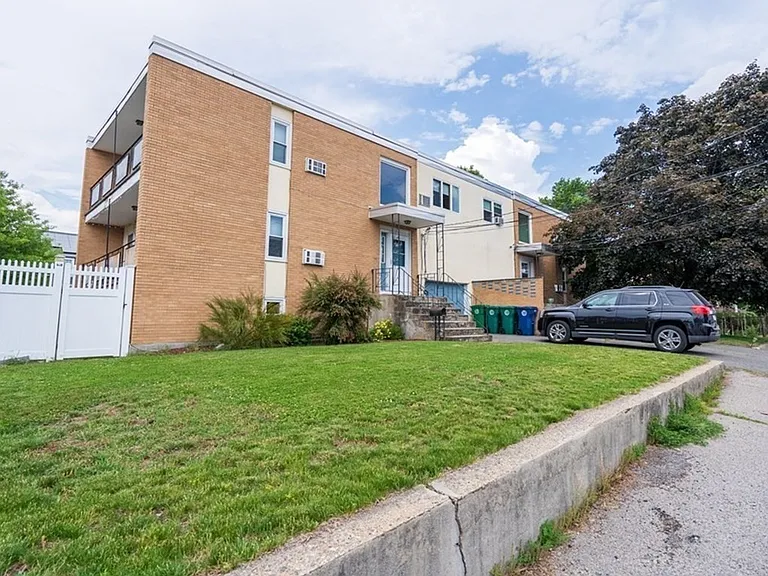 71 Silver Lake Ave #71 — Photo 12