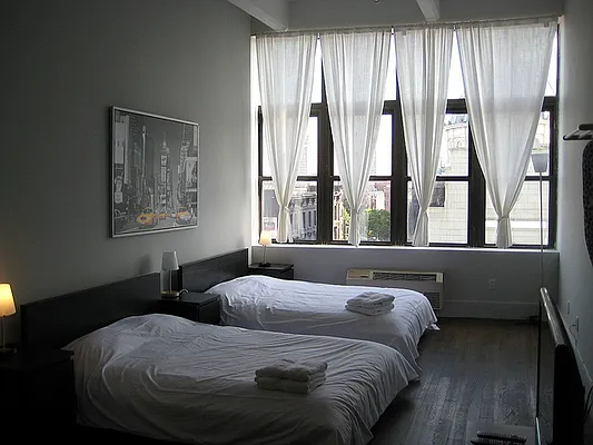 Rented by Link Real Estate NYC | media 33