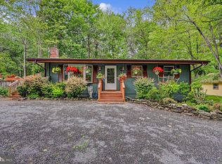 167 Tommys Ln, Pocono Lake, PA 18347