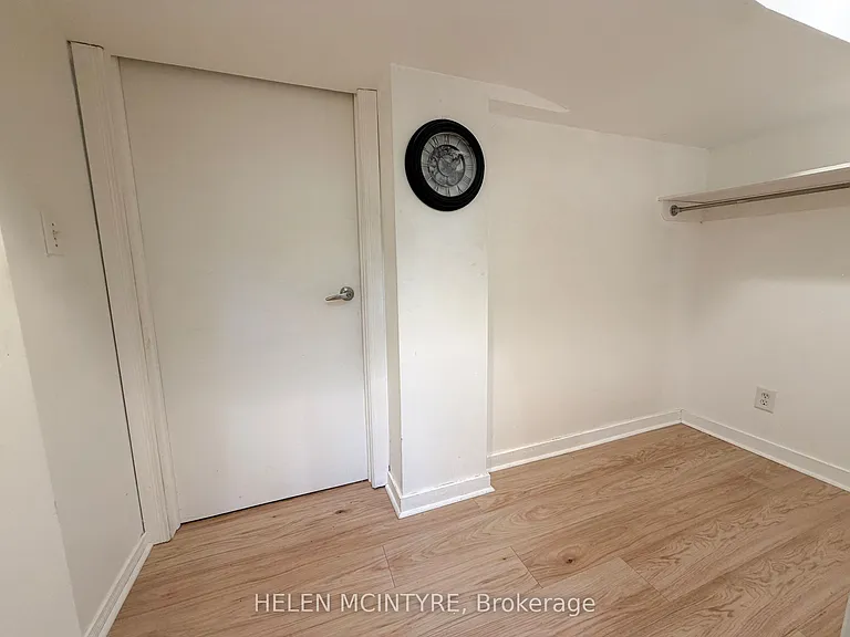 34 Dunning Cres — Photo 23