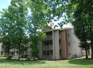 537 Pineland Cir APT 303, Newport News, VA 23608