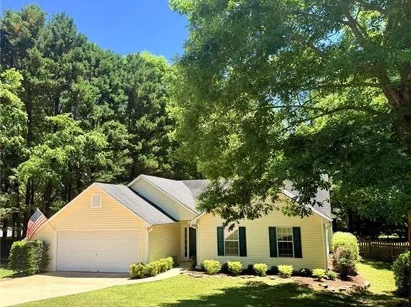 176 Flagman St, Dawsonville, GA 30534
