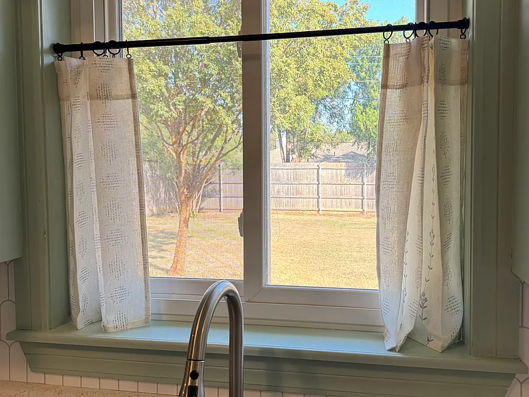 1803 Dorchester Dr — Photo 19