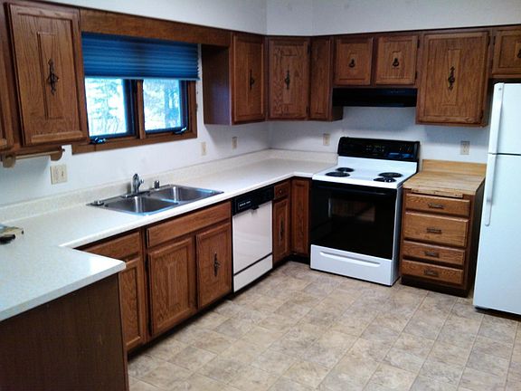 5th image of 304 Lakeshore Dr