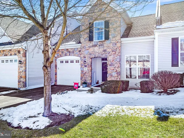 3512 Dogwood Dr, Garnet Valley, PA 19060