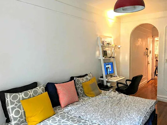 Rented by Downtown Mgt & Realty LLC | media 17