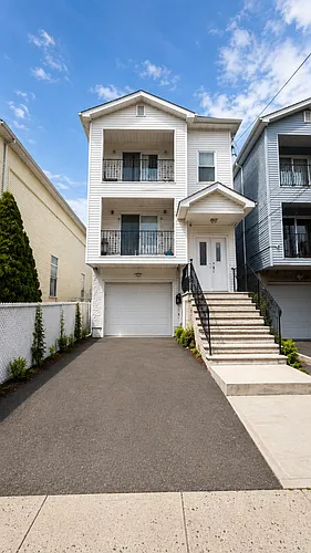 218 Fulton St #1 Photo 1