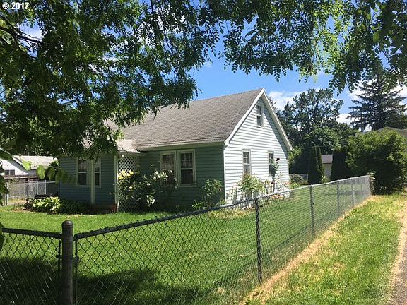 2nd image of 2423 Rossiter Ln