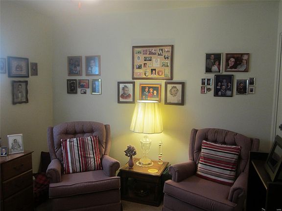 4th image of 243 Toulon Dr