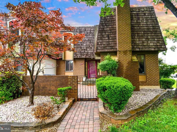 9401 Hickory View Pl, Gaithersburg, MD 20886