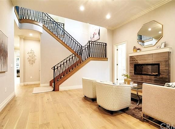 3rd image of 9416 Pentland St