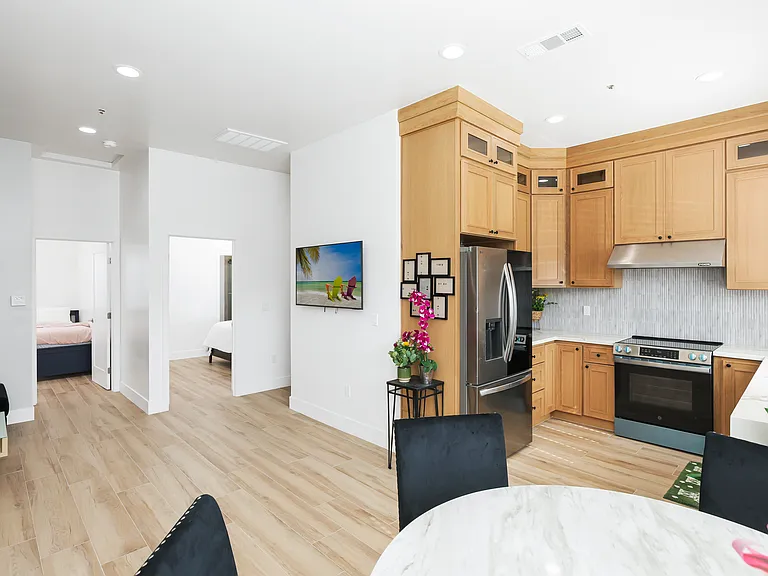 11081 College Ave #1 — Photo 23