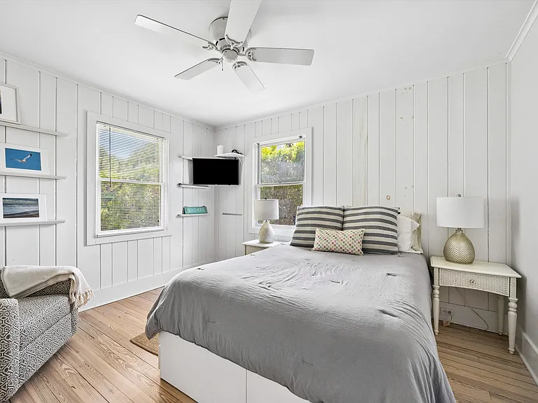 109 Edgemere Dr — Photo 19