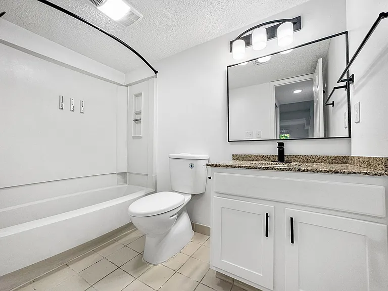 The District at North Hills — Photo 20