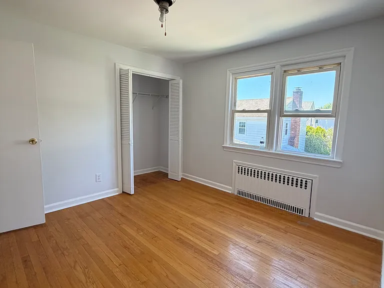 69 La Salle Ave #2 — Photo 7